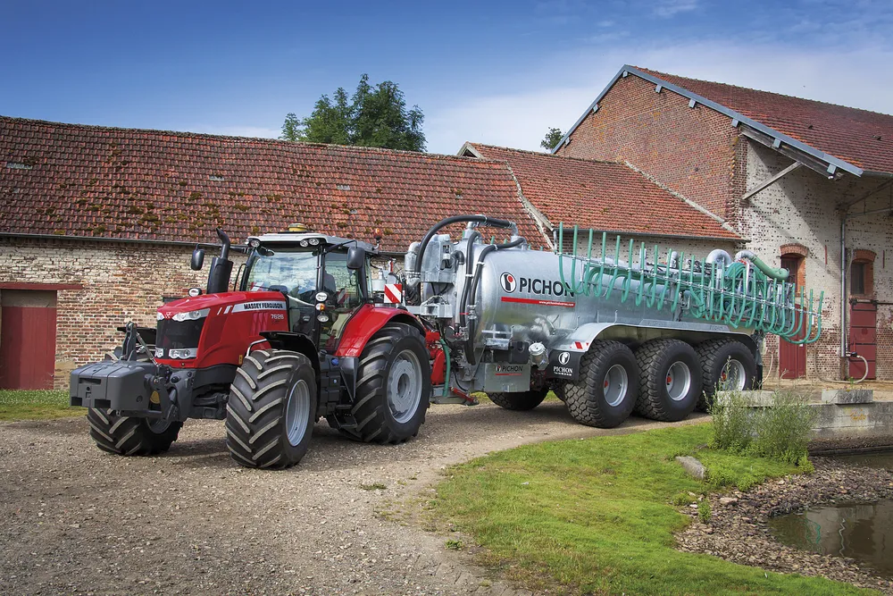 Pichon 22,7 m³ 3-akselinen lietevaunu