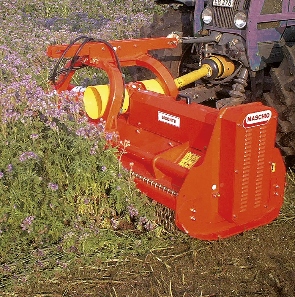 Maschio Bisonte 300 kesantomurskain