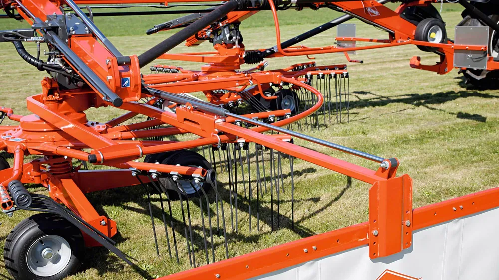 KUHN GA 8030 2-roottorinen karhotin - Image 2