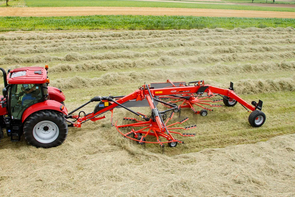 KUHN GA 8030 2-roottorinen karhotin - Image 9