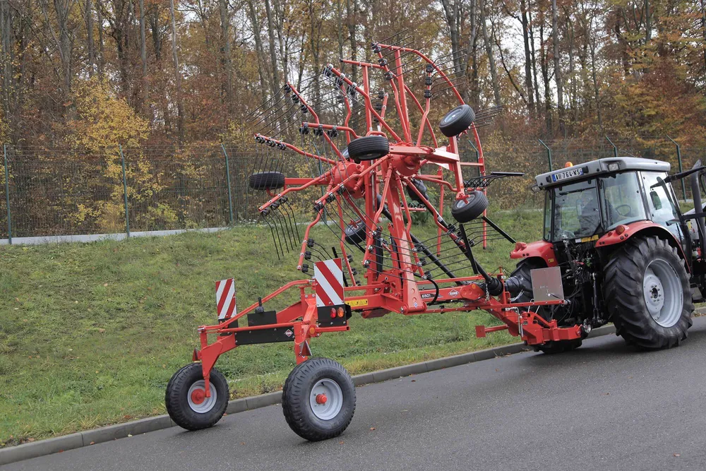 KUHN GA 6501 2-roottorinen karhotin