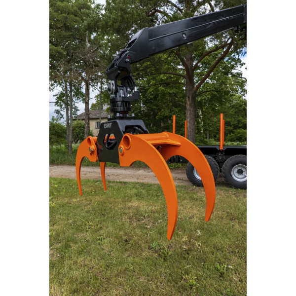 BMF 750 HC 4/8XYZ 80L metsäkuormain 2 + 2 -vipuventtiilistöllä - Image 3