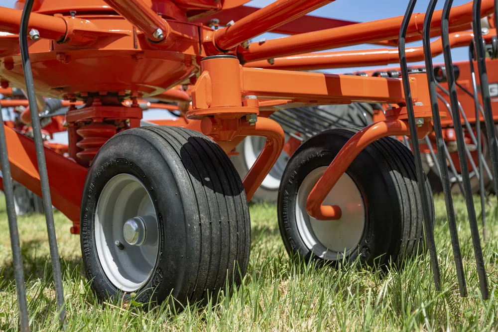 KUHN GA 13231 4-roottorinen karhotin - Image 2