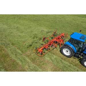 Alternative view of KUHN GF 6503 nostolaitekiinnitteinen pöyhin