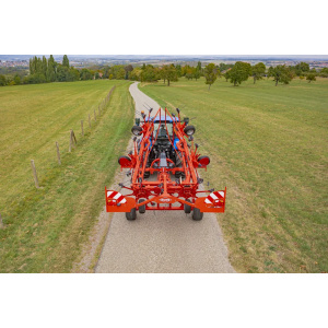 Alternative view of KUHN GF 7803 T hinattava pöyhin