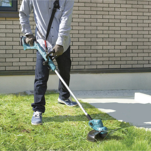 Ruohotrimmeri Makita DUR193Z LXT 18 V runkoversio - Image 10