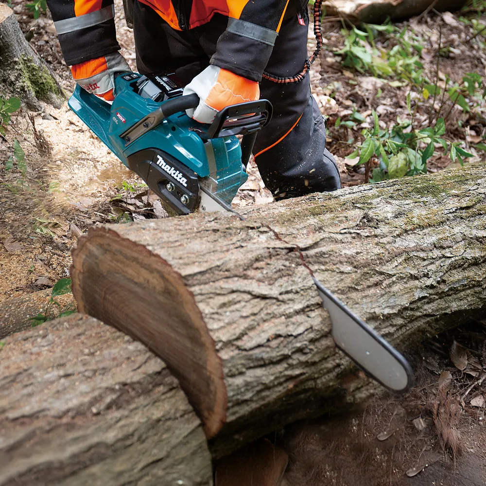 Ketjusaha Makita UC030GZ01 XGT 40 V laippa 400 mm runkoversio - Image 11