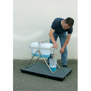 Cemo kaatoteline 30 l kannuille rosteria