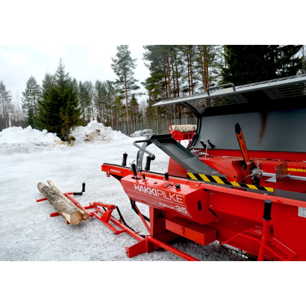 Hakki Pilke Falcon 35 TR klapikone hydraulisella puunnostimella