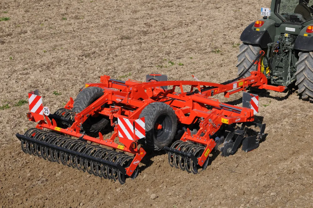 KUHN Optimer+ hinattava lautasmuokkain