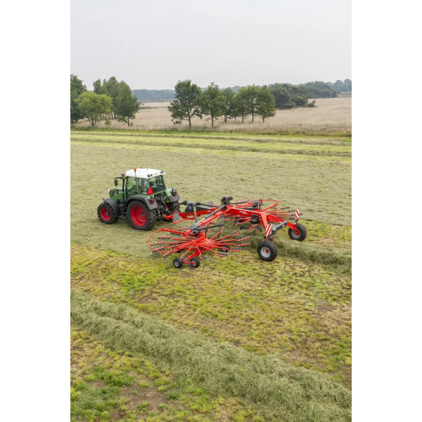 Kuhn GA 9531 2-roottorinen karhotin