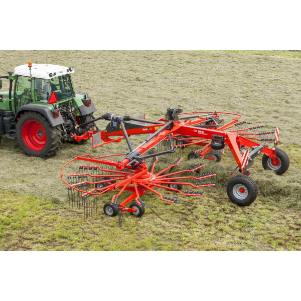 Kuhn GA 9531 2-roottorinen karhotin