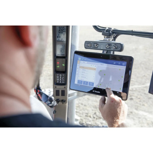 Trimble GFX-1060 & NAV-900 ajo-opastin