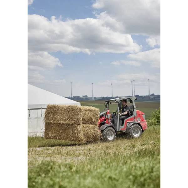 Weidemann 1260LP turvakaarella