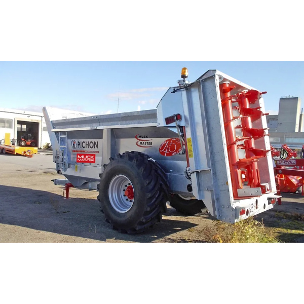 Pichon Muck Master 1045 kuivalantavaunu 620/75R26 renkailla